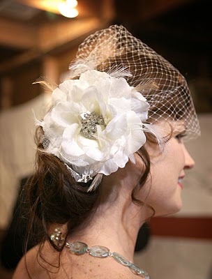  how to rock a JanayA headpiece for her fabulous rustic themed wedding